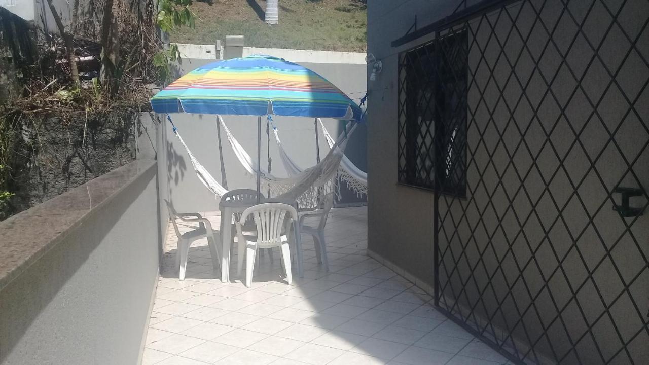 Apartamento de 2 domitórios e 1 garagem no centro de Bombinhas 50 metros da praia na Avenida principal próximo ao shopping Punta Blu Exterior foto