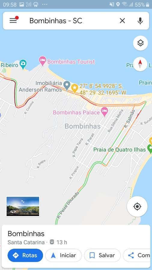 Apartamento de 2 domitórios e 1 garagem no centro de Bombinhas 50 metros da praia na Avenida principal próximo ao shopping Punta Blu Exterior foto