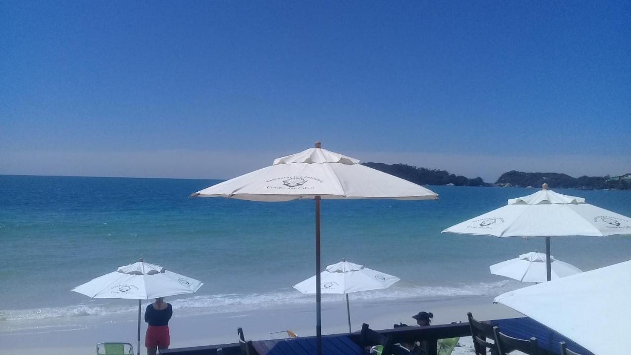 Apartamento de 2 domitórios e 1 garagem no centro de Bombinhas 50 metros da praia na Avenida principal próximo ao shopping Punta Blu Exterior foto